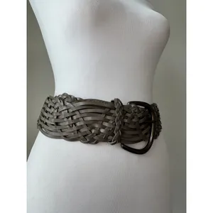‘11 Old Navy Dark Gray Bonded Leather Wide Woven Belt Size M/L thumbnail 6