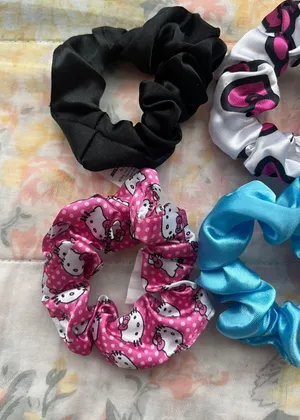 scrunchies thumbnail 2