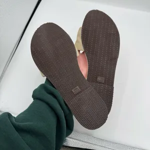 Havaianas Women's You St. Tropez Shine flip flops‎ in beige with bow size 11/12 thumbnail 4