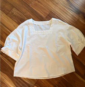 SheIn Women’s white summer square neck blouse. New! Size large thumbnail 2