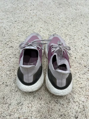 Adidas Pink Ultraboosts thumbnail 3