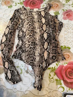 LELIS COLLECTION Snakeskin Print Long Sleeve Bodysuit thumbnail 1