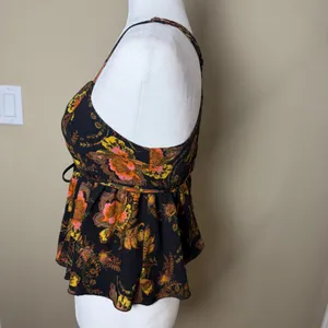 URBAN OUTFITTERS Wrap Front Tank Top Blouse Top Shirt Size Small Floral thumbnail 5