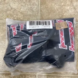 Pink Victoria's Secret Black Weekender Bag thumbnail 5