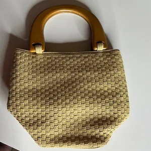 Talbots Woven Bucket Purse w/ Wooden Handles thumbnail 4