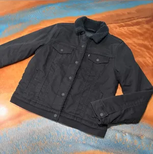 Levi's Black Sherpa-Lined Denim Jacket medium thumbnail 1