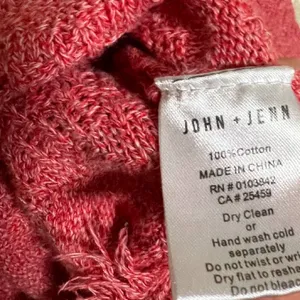 John + Jenn Women's Pink Crotchet‎ V Neck Sweater size XL thumbnail 6