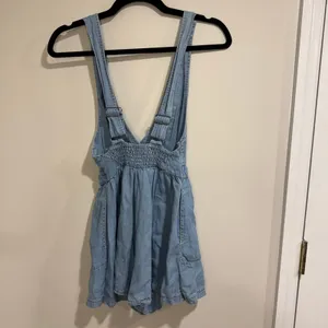 Urban Outfitters Womens Blue Denim Lyocell Romper Wrap Overalls Size XS thumbnail 2