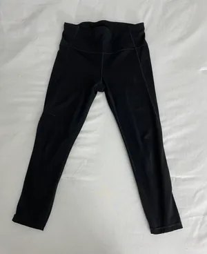 Gap Black Capri Length Leggings thumbnail 3