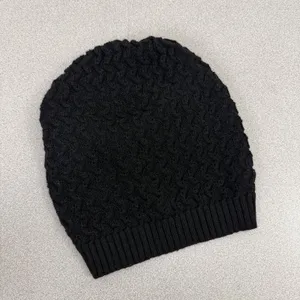 Smartwool Beanie Womens OS Black Merino Wool Cable Knit Winter Hat thumbnail 4