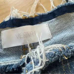 VERVET Reverence‎ Low Rise Crop Straight Jeans Light Wash Size 31 thumbnail 3