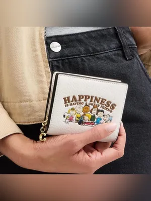 New Coach x Peanuts 2025 Snap Wallet Happiness Charlie Brown Gang thumbnail 2