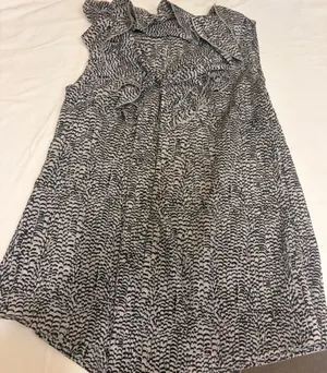 LOFT Black and White Patterned Blouse thumbnail 1