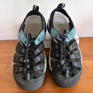 Keen Newport H2 Waterproof Hiking Sandals Black Blue 1019292‎ Womens Size 5 thumbnail 3