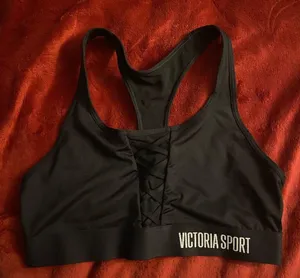 VS sports bra thumbnail 1