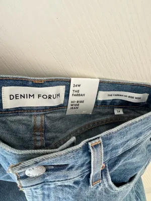 Aritzia Denim Forum The Farrah Hi-Rise Wide Jean in 7 Yrs Bleu Taboo thumbnail 6