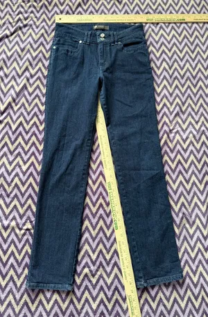 Levi's High Rise Skinny Dark Wash Red Women's Jeans Size 8M thumbnail 1