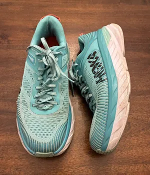 Hoka Bondi 7 Women’s 10.5 Sneakers Aquarelle Blue Aqua Shoes Running Used thumbnail 1