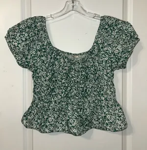 Green flower top thumbnail 1