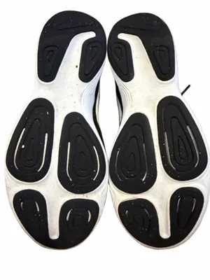 Nike Black and White Mesh Training Sneakers thumbnail 7