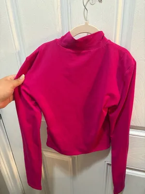 Babaton Aritzia Contour Mockneck Long Sleeve Cropped Top in Pink thumbnail 6