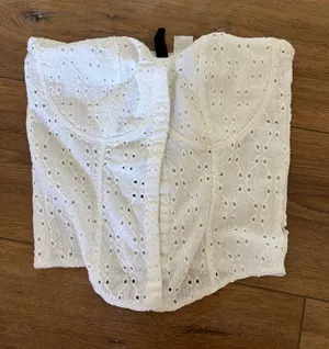 H&M Sleeveless Top thumbnail 1