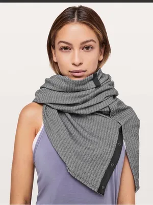 New with Tags Lululemon Black and White Herringbone Vinyassa Scarf thumbnail 1