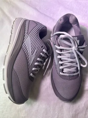 Brooks Women's Lavender Athletic Walking Shoe with White Accents thumbnail 5