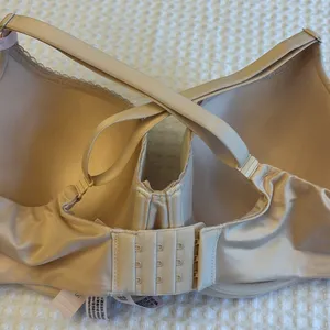 NEW! $50 VICTORIA’S SECRET 32A Lightly Lined Demi Bra BEIGE Padded Underwire thumbnail 8