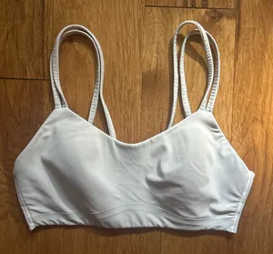 Lululemon Like A Cloud Bra thumbnail 1