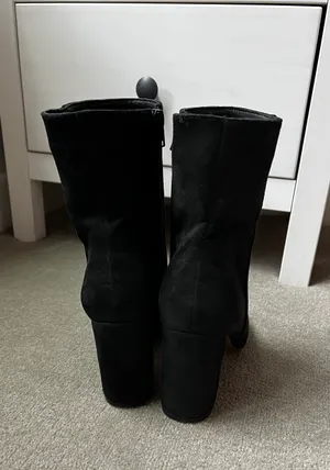 Chinese Laundry Black Suede Booties thumbnail 10