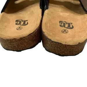 OT Sandals Brown M 9/10 Women Two Strap Buckle Slide Casual‎ Comfort thumbnail 4