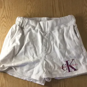 Calvin Klein Sweatshirt Material Shorts Pockets White Size XSmall/Small thumbnail 1