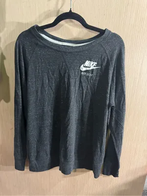 Women’s Nike Dark Gray Long Sleeve Lightweight Sweatshirt Size XL thumbnail 1