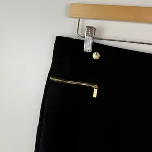 Calvin Klein Black Pencil‎ Skirt Size 8 Office Career Minimalist Capsule Classic thumbnail 2