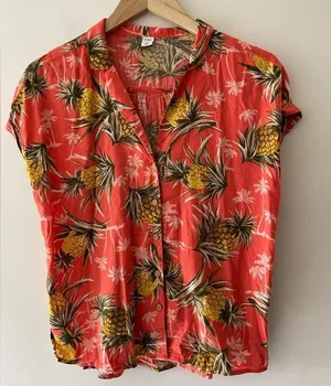 Old‎ Navy Hawaiian Pineapple Button Down thumbnail 1