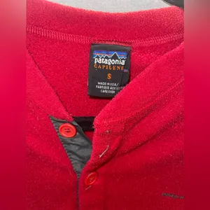 Patagonia thermal button fleece material size small thumbnail 6