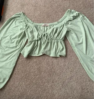 Lane 201 Crop top long sleeve thumbnail 1