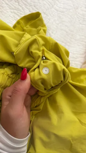 Lululemon Shorts thumbnail 4