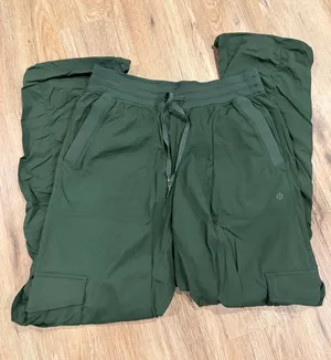 Lululemon Cargo Pants Dance Studio green thumbnail 1