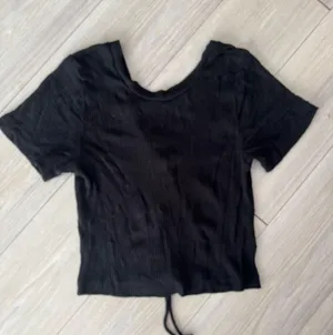 Urban Outfitters Top thumbnail 1