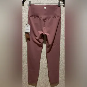 Vuori NWT Rib Studio High-Waisted Leggings Marsala Size M thumbnail 5