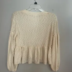 Altar'd State Cream Textured‎ Blouse thumbnail 2
