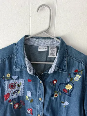 Vintage Bobbie Brooks Embroidered Button Down Denim Shirt Floral XL thumbnail 3