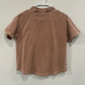 Old Navy Men's Tan Short Sleeve Tee thumbnail 1