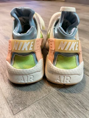 Nike Air Huarache SE Sail Womens Size 9 White/ Orange/Blue Running Shoes thumbnail 3
