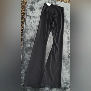 Aerie Offline Real Me Xtra Bootcut Legging in Black Size Small Short thumbnail 9