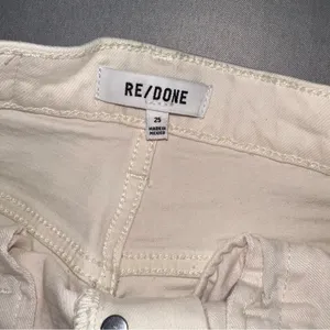 RE/DONE • 90s High Rise Ankle Crop Jeans Vintage White Denim Sz 25 thumbnail 7