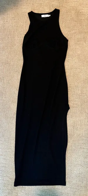 Adika Dress Midi Black thumbnail 1