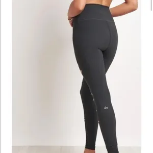 Alo Yoga High Waist Ripped Warrior Legging thumbnail 4
